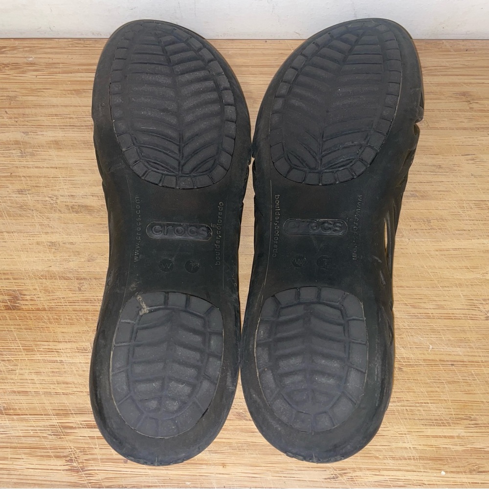CROCS black ballet flats
Size 7 - Picture 5 of 6